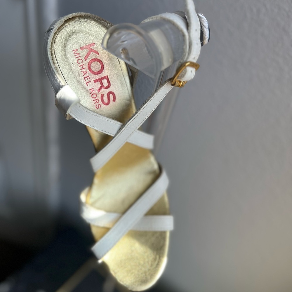 Michael Kors White Gold Wedge Sandals
ALL WHITE PARTY SUMMER WEAR - Picture 8 of 12